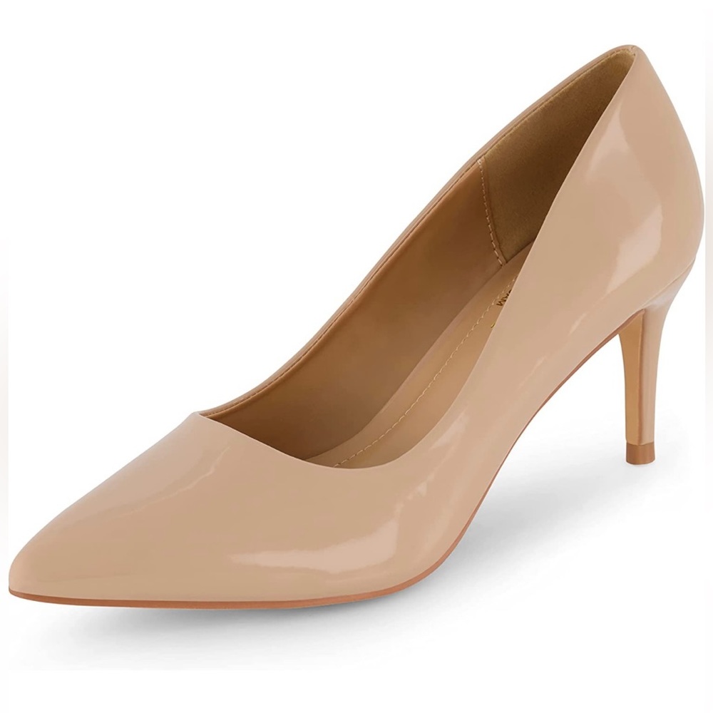 CUSHIONAIRE Women's Preston Dress Pump +Memory Foam